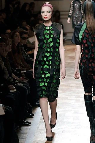 Look 27